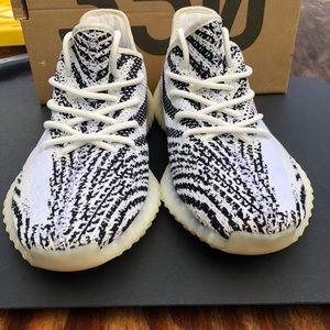 Yeezy Boost 350 Zebra SIZE 8